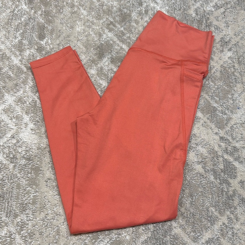 Brand new coral leggings with pockets